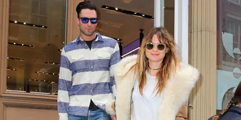 Mesra Maksimal, Nyanyian Adam Levine Bikin Behati Klepek-Klepek!