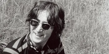 Mic 'Imagine' John Lennon Dijual Rp 23 Juta