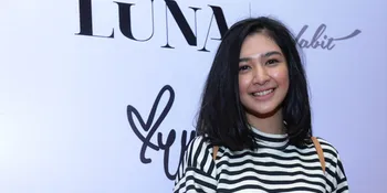 Mikha Tambayong Menikmati Hidup Dalam Kejenuhan