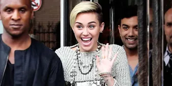 Miley Cyrus Dapat Dukungan Lagi Dari Musisi Lain