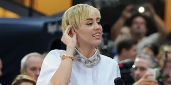 Miley Cyrus Ingin Kolaborasi Bareng Nicki Minaj - Gwen Stefani