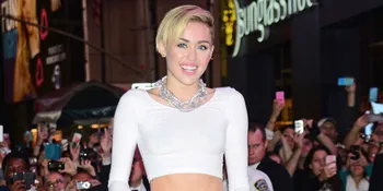 Miley Cyrus Unggah Video Gila dan Super Konyol di Instagram