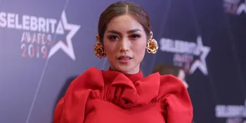 Minta Izin Menikah dengan Richard Kyle, Jessica Iskandar Ziarah ke Makam Olga Syahputra