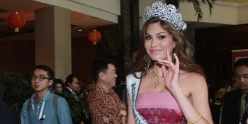 Miss Universe 2013 Menjadi Model Sejak 14 Tahun