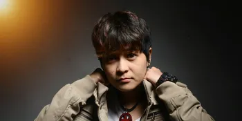 Mitha The Virgin Tampil Feminin Dengan Rambut Panjang, Bikin Pangling!