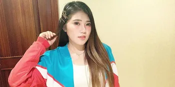 Mobilnya Mewahnya Dibakar dan Disebut Settingan Oleh Netizen, Via Vallen: Semoga Kalian Bisa Berpikir Positif