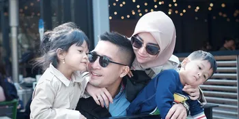 Momen Haru Detri Warmanto Ketemu Para Buah Hati, Jaga Jarak dan Cuma 2 Menit!