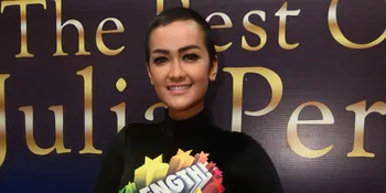 Momen Manis Saat Julia Perez Dijenguk Ahok & Rekan Sesama Artis