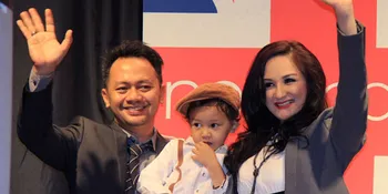 Mona Ratuliu Cari Akal Agar Anak Nyaman Fashion Show