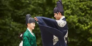 'Moonlight Drawn by Clouds' Pecahkan Rekor Tembus Rating 20%
