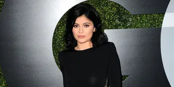 Move On Dari Tyga, Kylie Jenner Punya Pacar Baru?