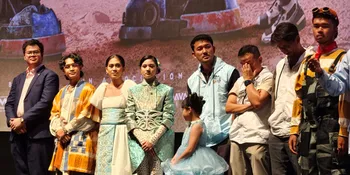 Movieverse: Review Film PELANGI DI MARS