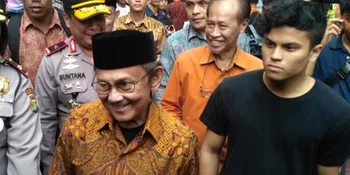 Muhammad Pasha, Cucu BJ Habibie Yang Mewarisi Ilmu Sang Kakek