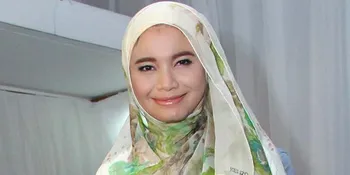 Naik Haji, Rossa Tak Mau Dikenal Sebagai Penyanyi