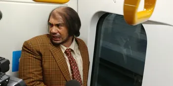 Naik MRT Pertama Kali, Reza Rahadian Sebagai Bossman 'MY STUPID BOSS' Bikin Histeris