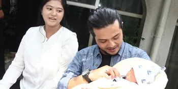 Nama Anak, Ramon J Tungka - Qory Sandioriva Ambil Nama Dewa Hindu