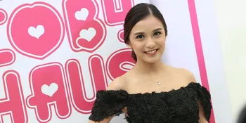 Nastusha Sering Tampil Memakai Gaun, Begini Cerita Chelsea Olivia