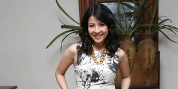 Natasha Rizki, Ibu Muda Cantik Dengan Gaun Pink