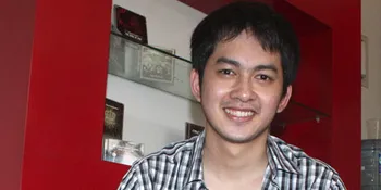 Nata Naritha: Kiki Farrel Lelaki Normal