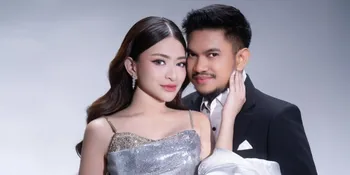 Nathalie Holscher dan Aripat Unggah Foto Berlatar Biru, Isyaratkan Hari Bahagia Kian Dekat
