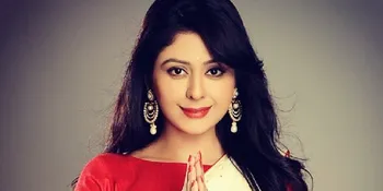 Neha Sargam Pede Pajang Foto Tanpa Make Up di Instagram