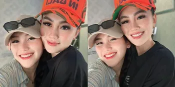 Ngaku Jadikan Inspirasinya, Begini Momen Ayu Ting Ting Ketemu Agnez Mo di Dalam Pesawat