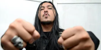 Ngapain Stevie Item Dengan Deadsquad dan Andra and The Backbone?