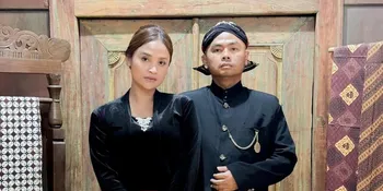 Ngeluh Nyeri Dada Hebat, Wendy Cagur Masuk IGD - Istri Nangis Kala Bawa ke RS Naik Ambulans