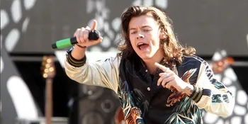 Nggak Becus Bahasa Inggris, Fans Bikin Harry Styles 'Terpesona'