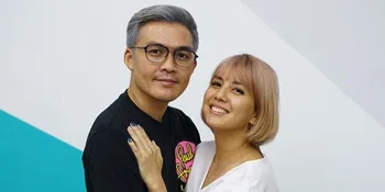 Nggak Bisa ke Bioskop - Nongkrong, Tya Ariestya Senang Bisa Keliling Naik Mobil Berdua dengan Suami