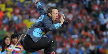 Nggak Bisa Nonton Coldplay di Singapura? Ini Solusinya