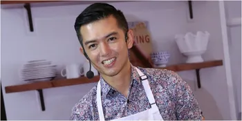 Nggak Hanya Brand Ambassador, Nicky Tirta Multitasking dalam Bisnis Kuenya