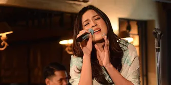 Ngopi Bareng, Ada Hubungan Apa Antara Raisa &#38; Nicholas Saputra?