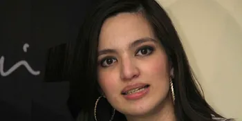 Nia Ramadhani Ajak Artis Peduli Korban Banjir