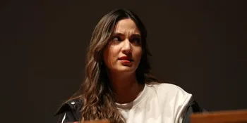 Nia Ramadhani Sudah Berhaji Tapi Pelihara Anjing, Netizen Ramai Berdebat