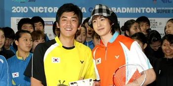 Nichkhun 2PM - Lee Yong Dae Tanding Badminton Bareng