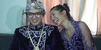 Nicky Tirta Kagok Pakai Baju Adat Jawa