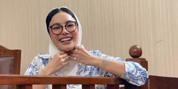 Nikita Mirzani Tetap 'Jumat Berkah' di Balik Jeruji, Traktir Makanan Hingga Update Gosip Terbaru