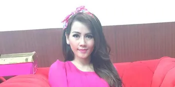 Nita Thalia Masih Belum Terbiasa Melihat Wajah Barunya di Kaca