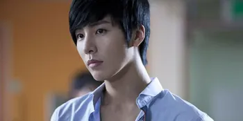No Min Woo Pamer ABS Seksi di 'Full House Take 2'