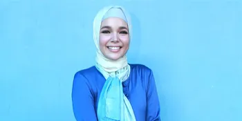 Nonton 'DEAR ZINDAGI', Dewi Sandra Ternyata Udah Lama Ngefans SRK