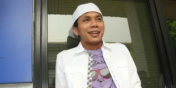 Norman Kamaru Nikah Secara Sederhana