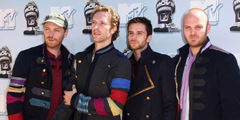 Nostalgia 20 Tahun 'Parachutes', Album Perdana yang Jadi Awal Kejayaan Coldplay