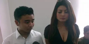 Novi Amalia Pakai Baju Berdada Rendah di Persidangan