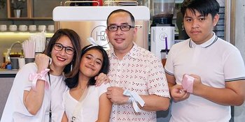 Novita Angie Bersyukur Anak-Anaknya yang Meski Masih Remaja Sudah Bisa Berdamai dengan Situasi Pandemi