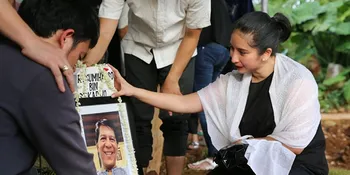 Novita Angie Cerita Saat-Saat Terakhir Sang Ayah &#38; Tangisan Jemima