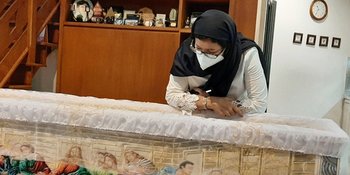 Nurul Arifin Masukkan Barang Kesukaan Maura Magnalia Untuk Dikubur Bersama, Ini Isinya