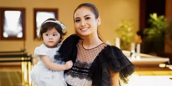 Nyanyi 'I Love You 3000', Ekspresi Bridgia Anak Acha Septriasa Gemesin Banget