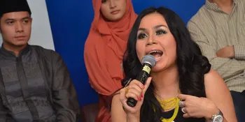 Nyanyi, Melanie Ricardo Akui Aji Mumpung