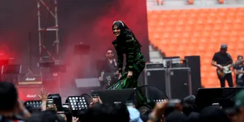Nyanyi 'Wonder Woman' di Konser Dewa 19, Mulan Jameela: Ada yang Pernah Diselingkuhin?